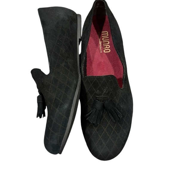 Munro Tallie Tassle Flats Loafer Size 7.5 Black Quilted Suede Slip On Shoes - Picture 5 of 9